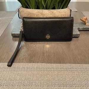 Tory Burch Pebbled Leather Wallet Wristlet